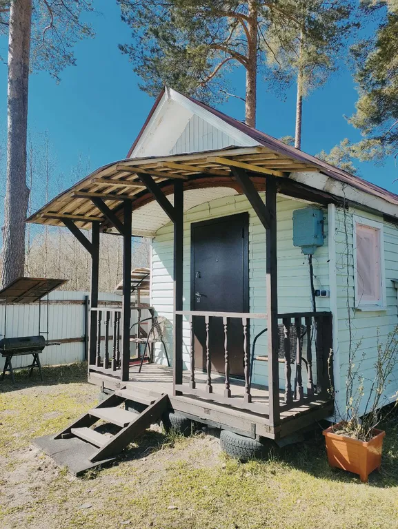 Коттедж Загородный домик с беседкой и зоной барбекю — Рябово