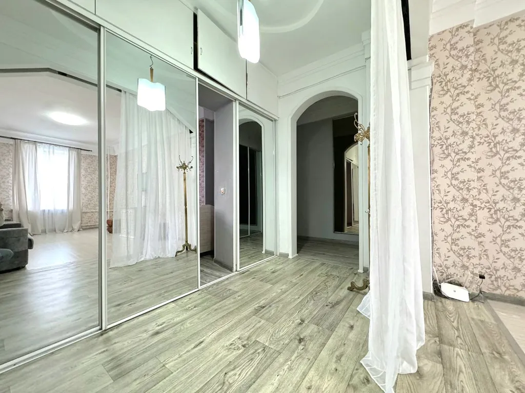 3-к квартира в центре на Весенней напротив Драмтеатра