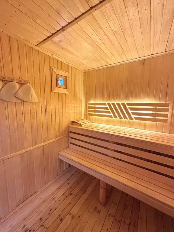 Коттедж Уютный домик в сосновом лесу — Кириши