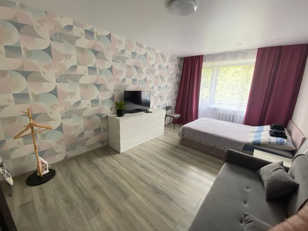 Уютная квартира с видом на цветущий двор