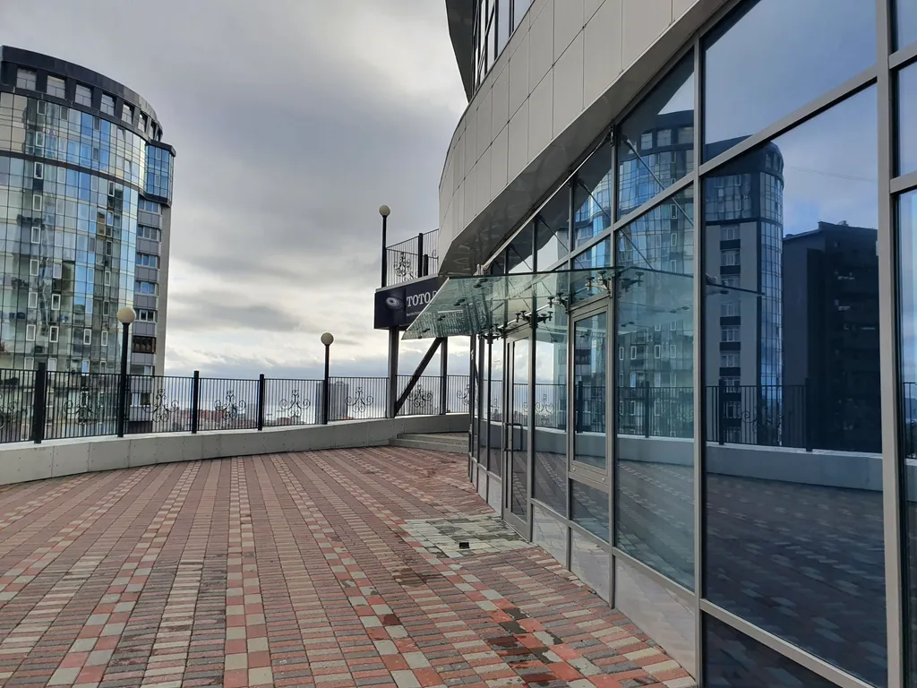 3х.ком.кв. 105 м.кв в ЦЕНТРЕ с видом на море и город, р-он ФУНИКУЛЁРА