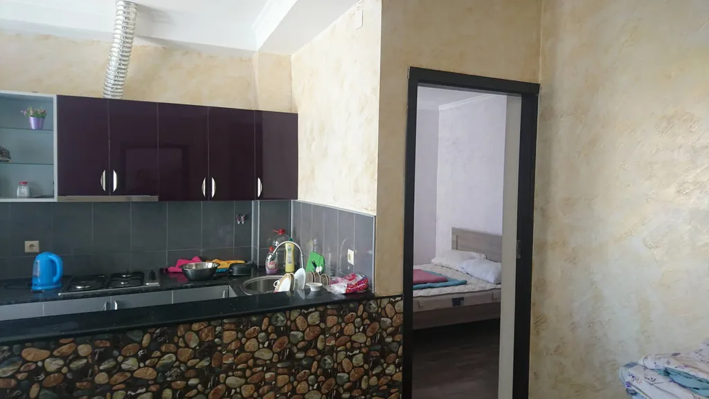 Квартира 3-комнатная Квартира — Батуми