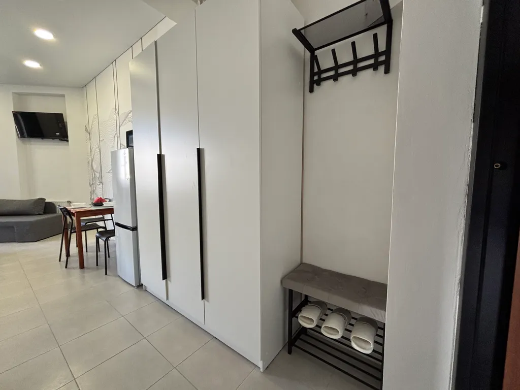 Студия рядом с песочным пляжем и бассейном