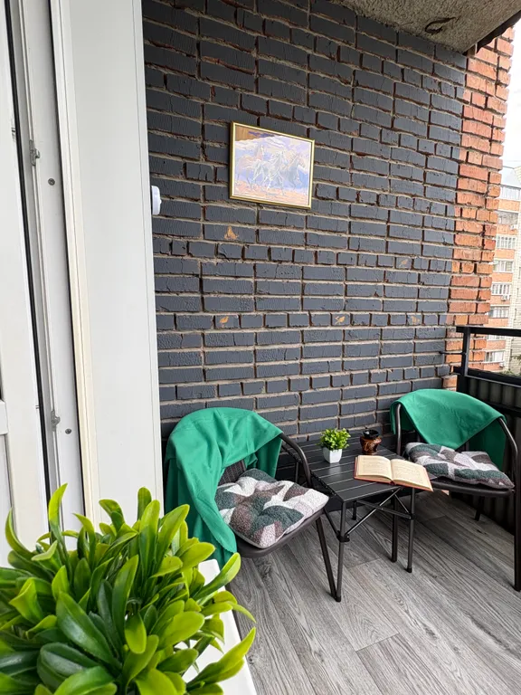 Однокомнатная квартира с уютным балконом