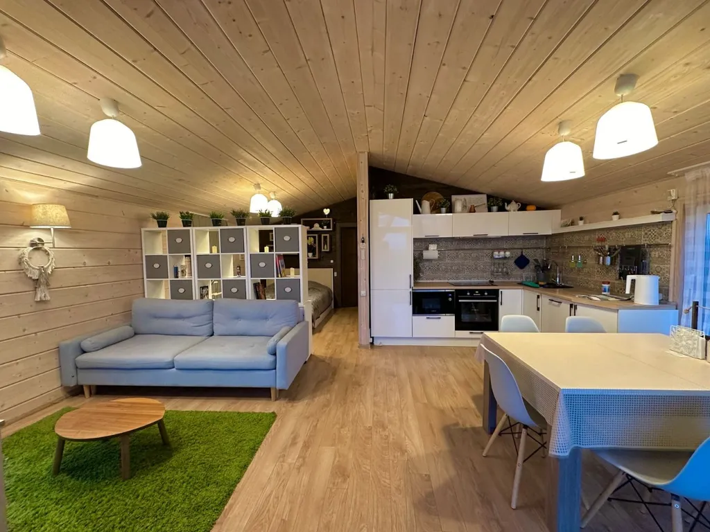 Дом с восхитительным видом на озеро Плещеево и город