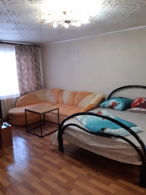 2-комнатная квартира в центре — аренда посуточно в Серов