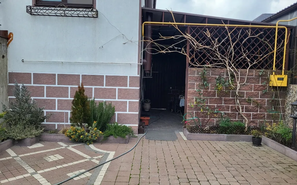 Квартира Квартира в частном доме с отдельным входом — Цемдолина