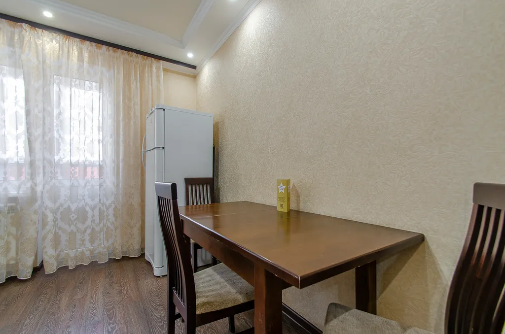 2 комнатная в центре "Просторная"