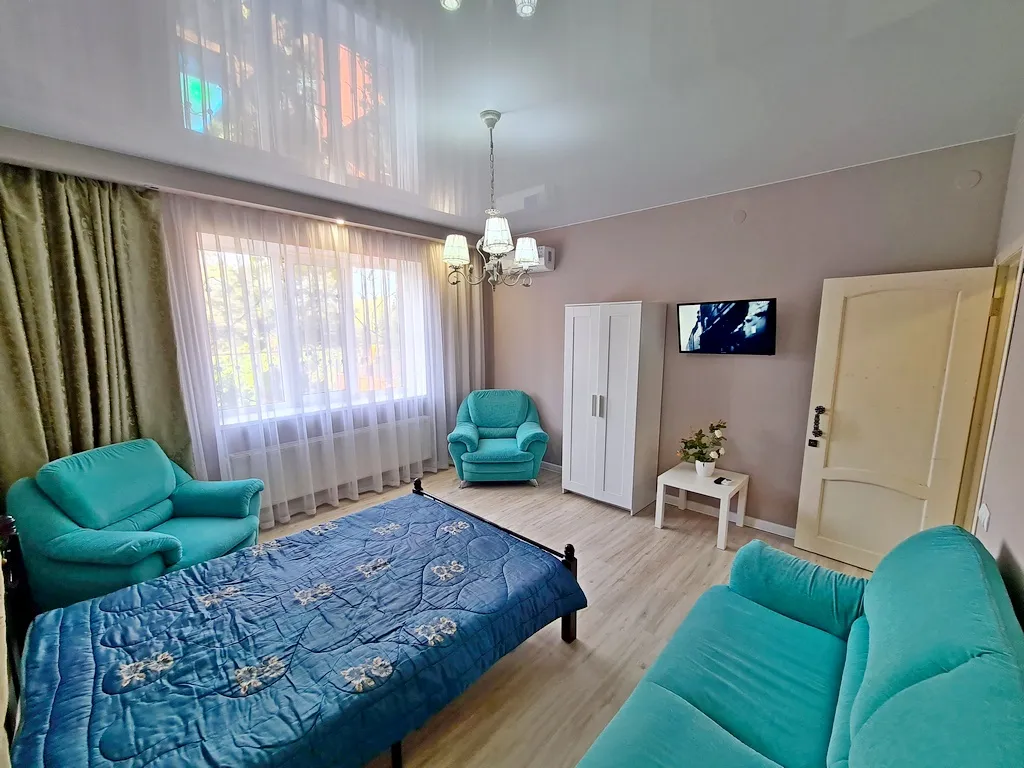 Коттедж у моря, детская территория, костровая чаша, до 11 человек.