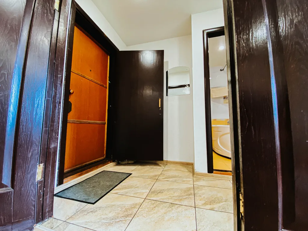 Уютная квартира с круглой кроватью и джакузи