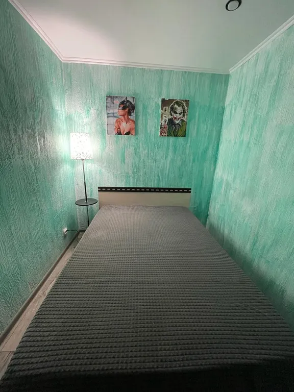 Двухкомнатная с евро ремонтом в районе 1000 мелочей