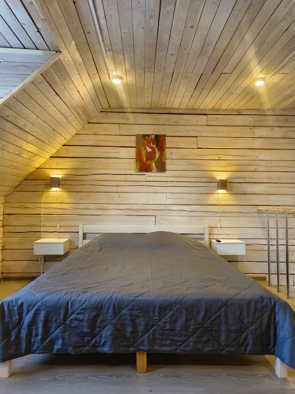 Дом с закрытой парковкой