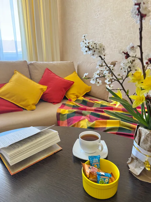 Уютная двухкомнатная квартира рядом с Крещенским парком