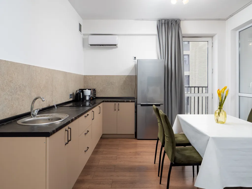 Квартира просторная с балконами, рядом с Мегой