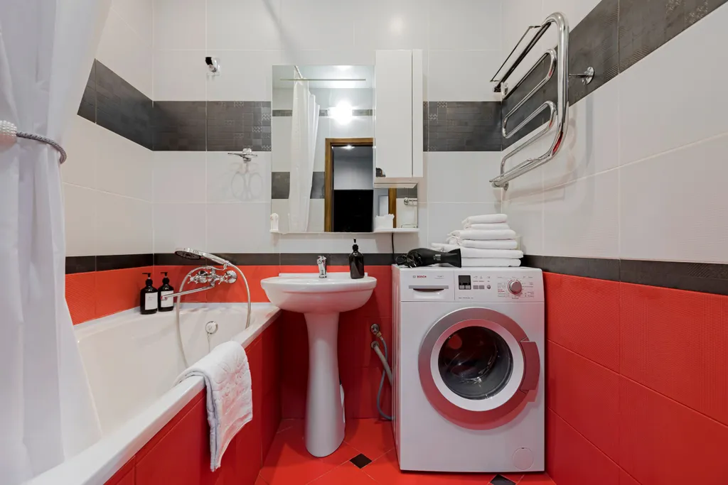 Современная уютная квартира с балконом рядом с метро и ТЦ