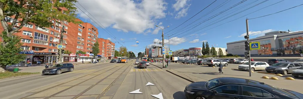 Трехкомнатная квартира в районе ТРК Столица