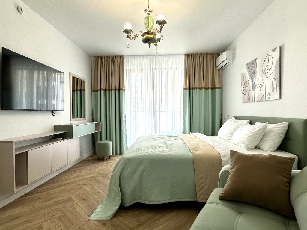 Евродвушка в клубной резиденции Европа с бассейном