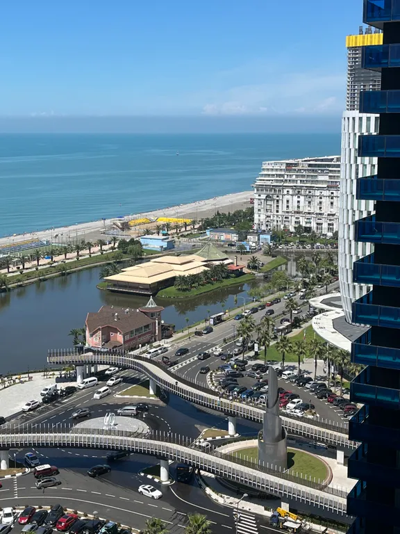 Студия на 1-й линии с видом на море в небоскребе Орби Сити