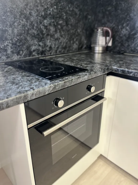 Уютная современная 2-комнатная квартира у моря