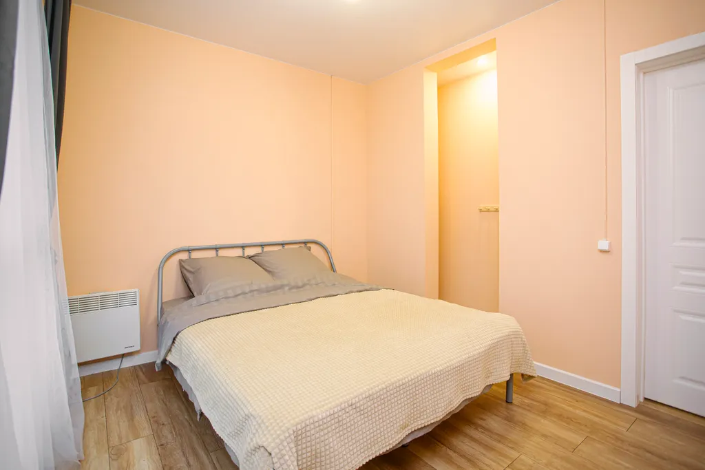 Дом на берегу реки