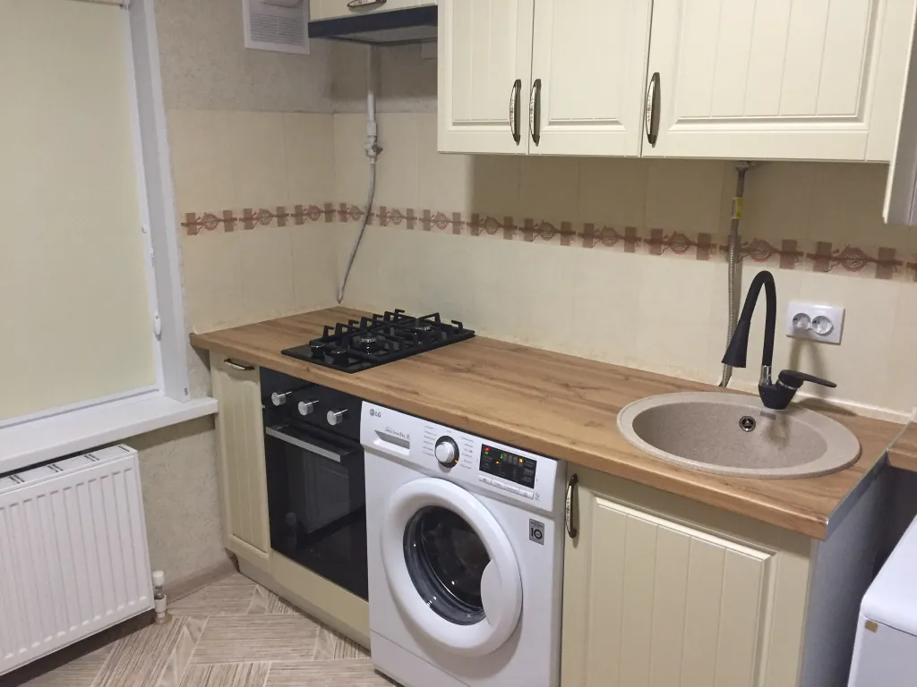 Двухкомнатная квартира в центре Ейска