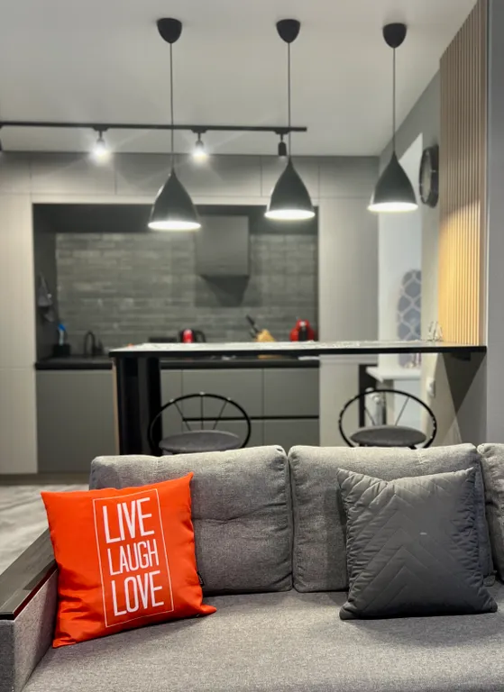 Уютная студия на Набережной реки Днепр