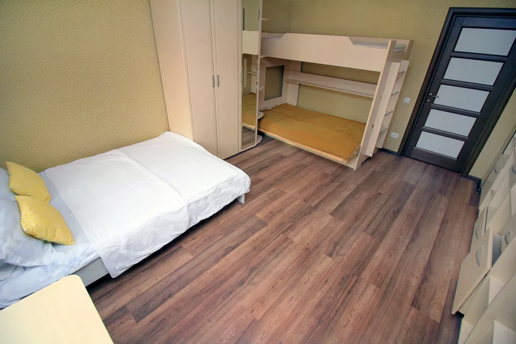 Большая трешка рядом с ТРЦ Mega Alma-Ata