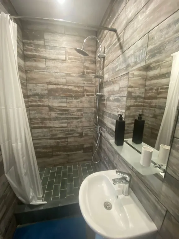 2-х комнатная квартира на Театральной площади