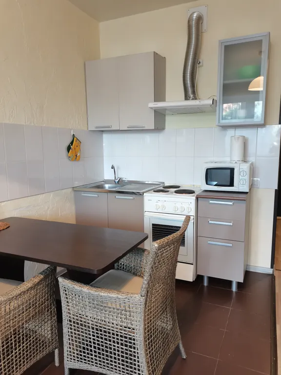 Небольшая, уютная студия в спальном районе