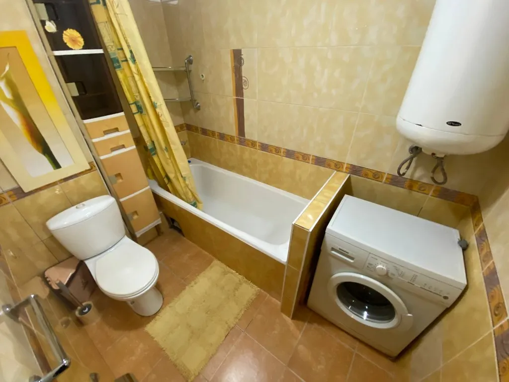 Двухкомнатная квартира рядом с ЖД-вокзалом