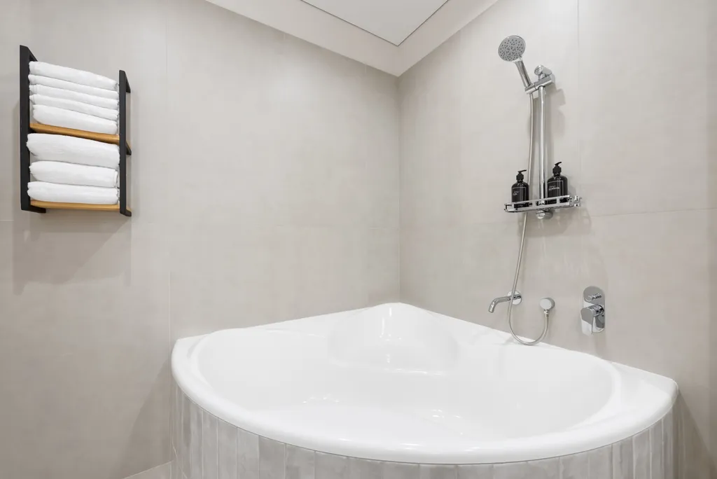 Квартира на набережной у реки