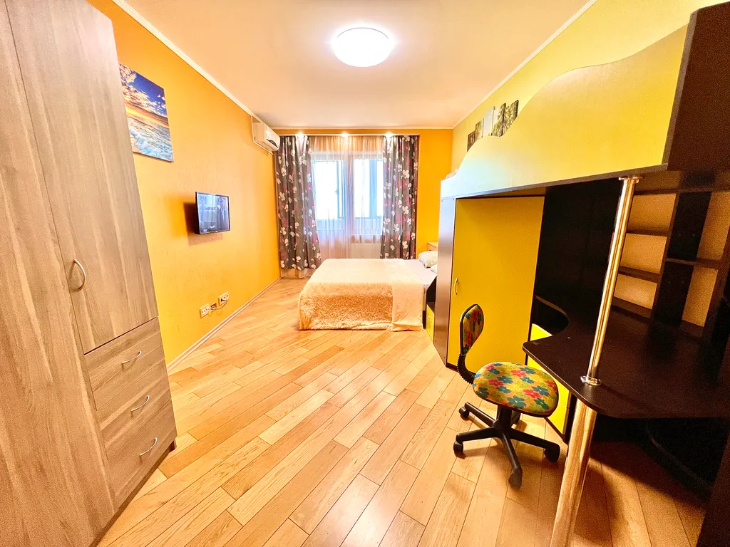 Уютная просторная двушка с видом на реку Волгу