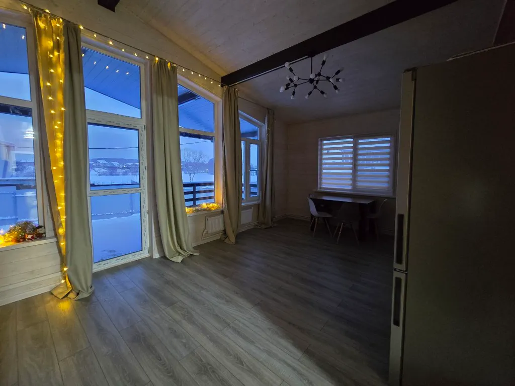 Коттедж Дом у реки в 1 минуте от пляжа — Шишкино