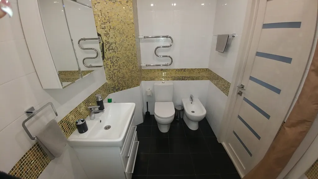 Просторная комфортабельная квартира-студия с дизайнерским ремонтом