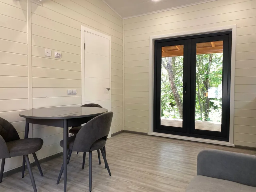 Классный 4-местный домик в 1 километре от Сити-Молла