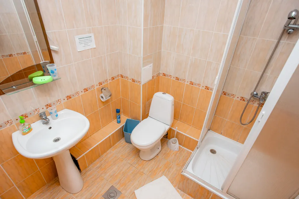 Номер на первой линии у моря из двух комнат с балконами