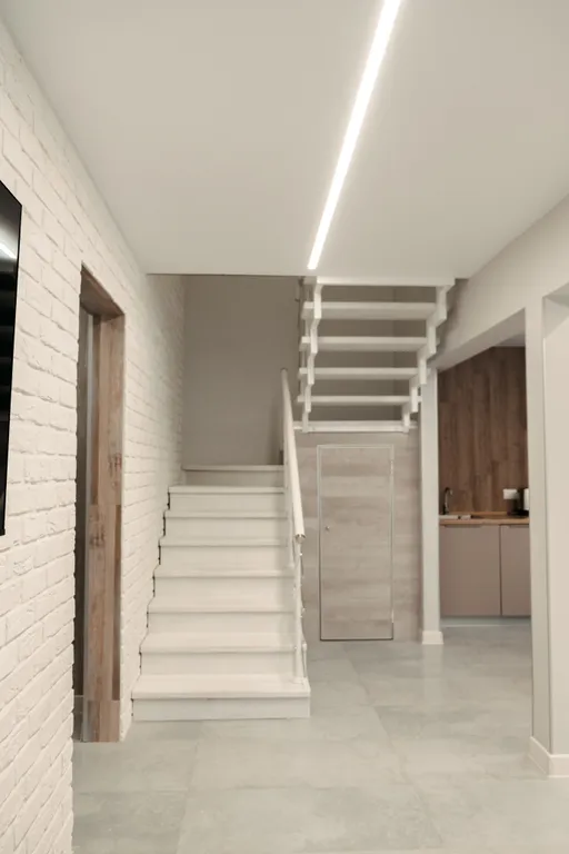 Уютный дом у склонов