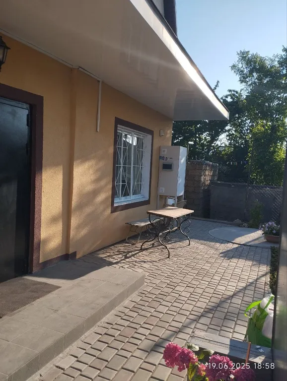 Коттедж Домик для отдыха с двумя спальнями и своим двором — Севастополь