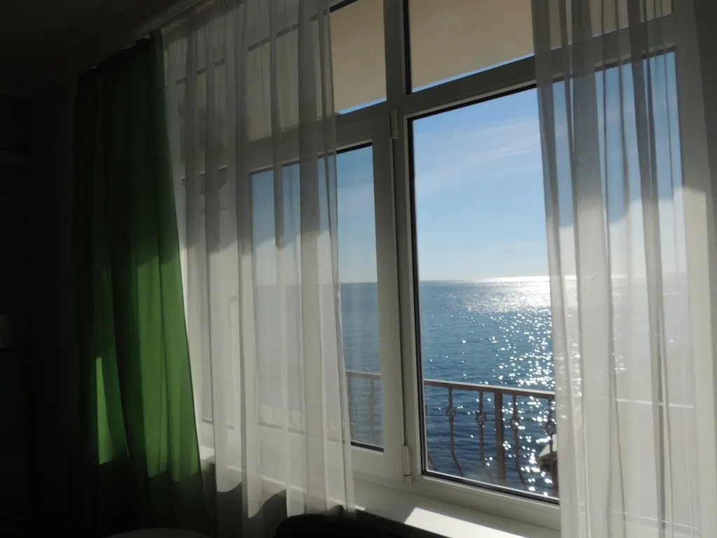 Квартира Студия с балконом на море — аренда посуточно в Отрадное