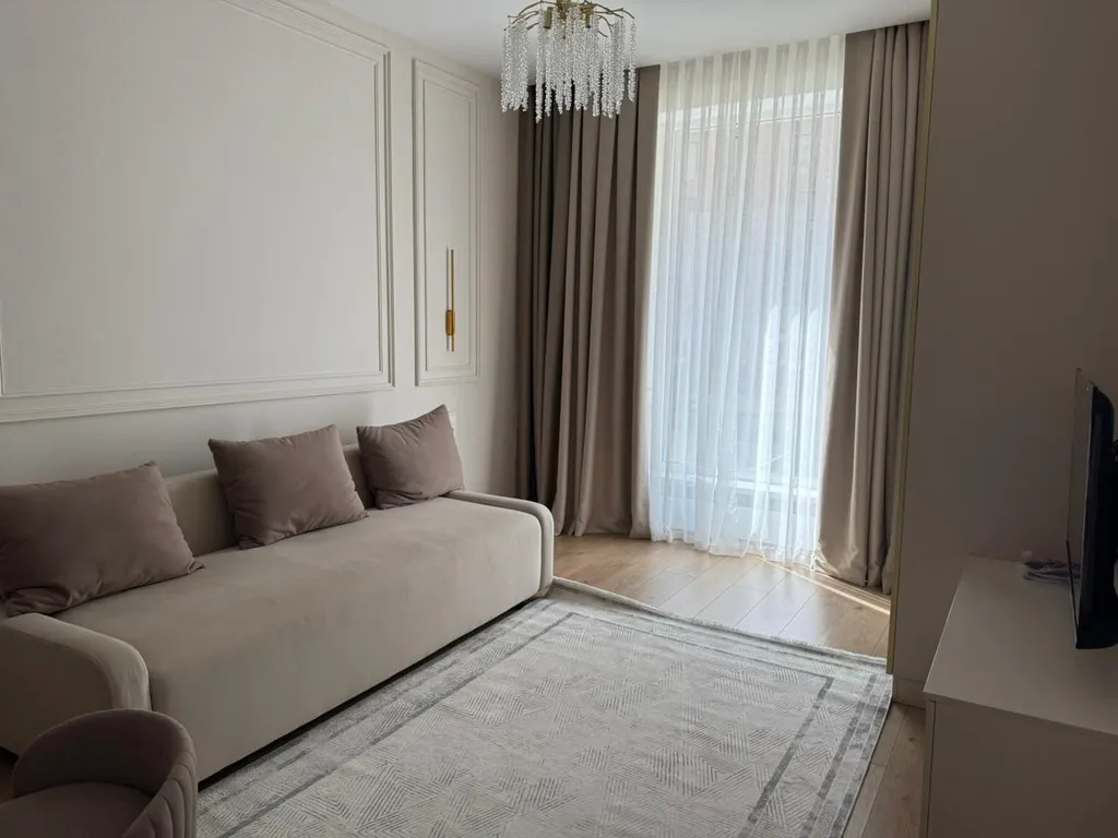 Квартира Новая уютная в городе — аренда посуточно в Алматы