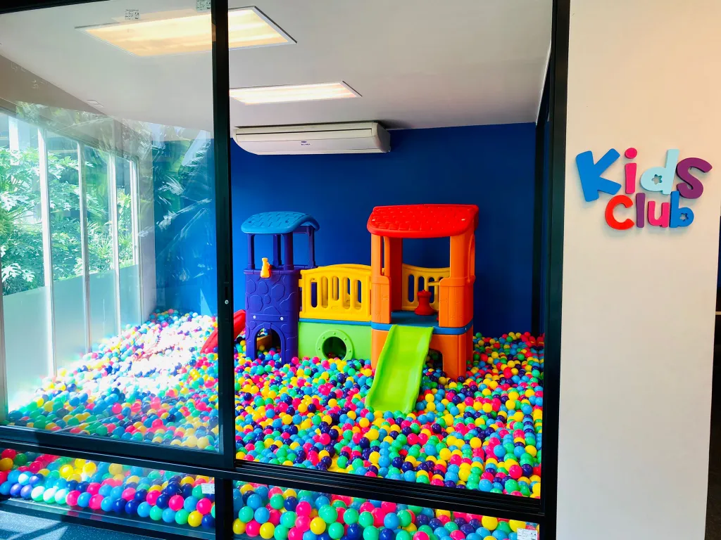 Студия с видом на море