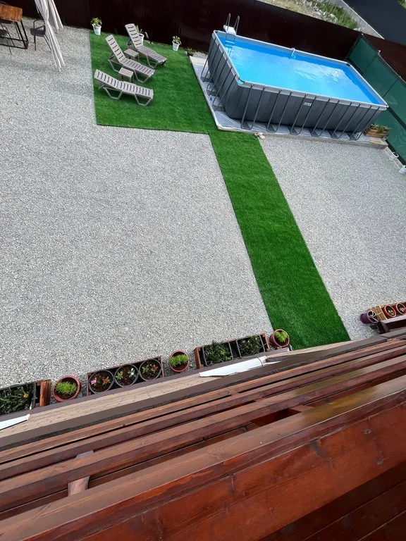 Уютный дом с бассейном