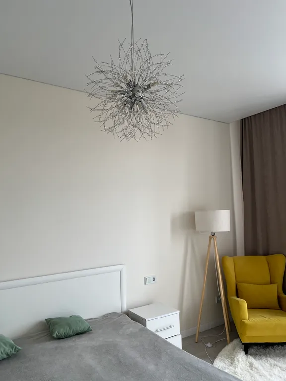 2-комнатная с большой кухней/гостинной,Рыбная деревня,Стадион,Вокзал