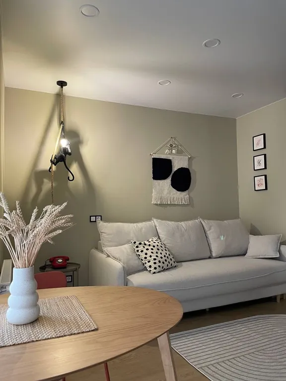 Яркая квартира у моря