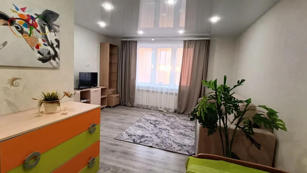 Уютная новая квартира с видом на закат