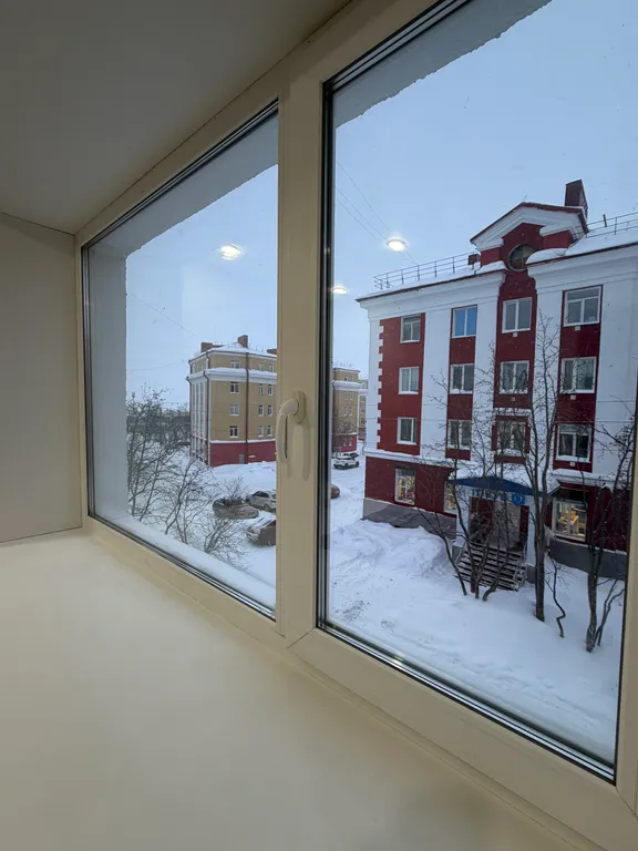 Новая квартира — аренда посуточно в Кировск