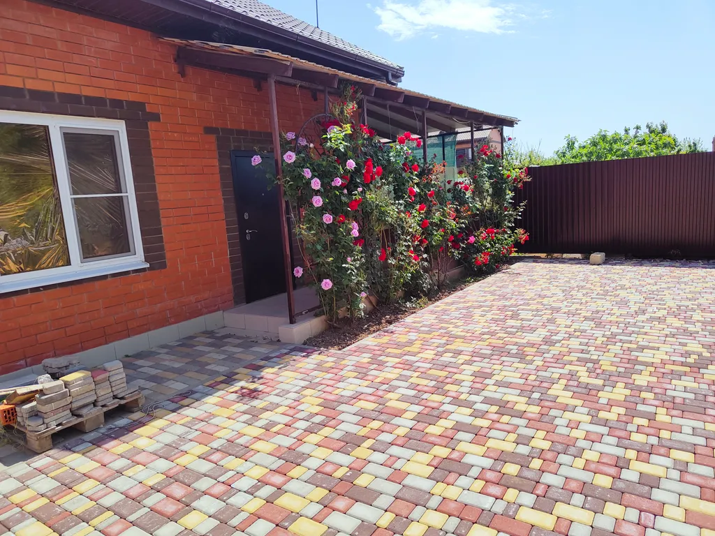 Коттедж 2-комнатный Дом — Кучугуры