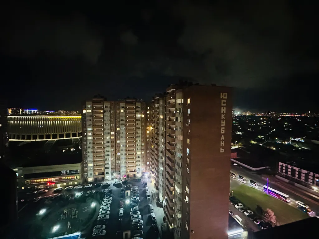 Квартира Двухкомнатная квартира с видом на стадион и город — Краснодар