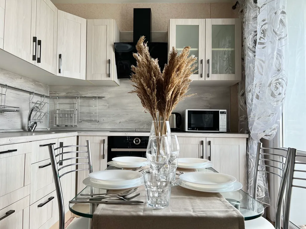 Видовая двухкомнатная квартира в тихом местечке