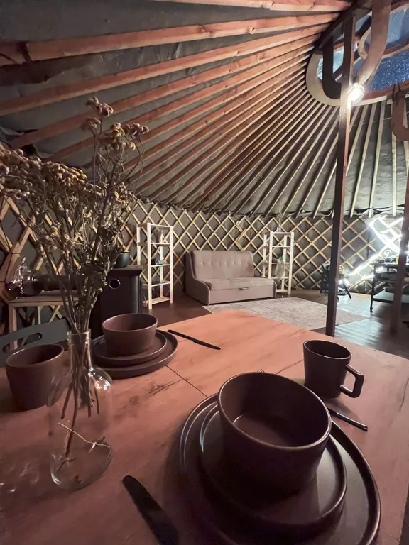 Коттедж Дом в виде юрты с травяной баней — Каблуково